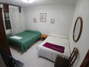 Room in Chalet - Private Double Room Toledo
